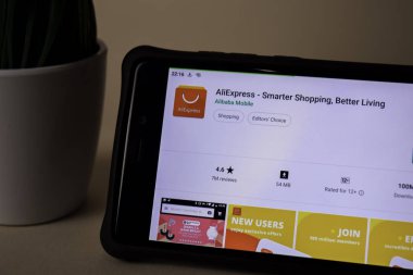 Bekasi, Batı Java, Endonezya. 5 Nisan 2019: Smartphone ekranında Aliexpress dev uygulaması. Akıllı alışveriş, Better Living Alibaba Mobile tarafından geliştirilen bir Freeware Web tarayıcısı