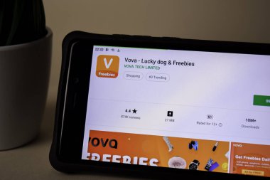 Bekasi, Batı Java, Endonezya. 5 Nisan 2019: Vova-akıllı telefon ekranında Lucky Dog & freebies dev uygulama. Vova Vova Tech Limited tarafından geliştirilen bir Freeware Web tarayıcısı