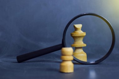 Satranç tahtası oyunu. Stratejik planlama ve istihbarat konsepti