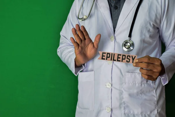Doktor Stojí Podržte Epilepsie Text Zeleném Pozadí Koncepce Medicíny Zdravotnictví — Stock fotografie
