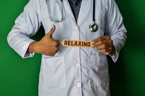 Médico Segure Texto Papel Relaxante Fundo Verde Conceito Médico Saúde — Fotografia de Stock