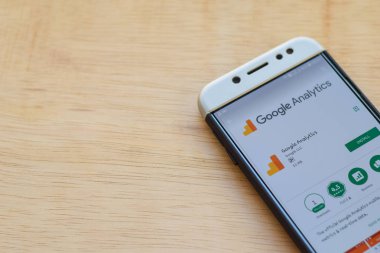 Bekasi, Batı Java, Endonezya. 3 Haziran 2019 : Google Analytics geliştirme uygulaması Smartphone ekranında. Google Analytics, Google Llc tarafından geliştirilen ücretsiz bir web tarayıcısıdır