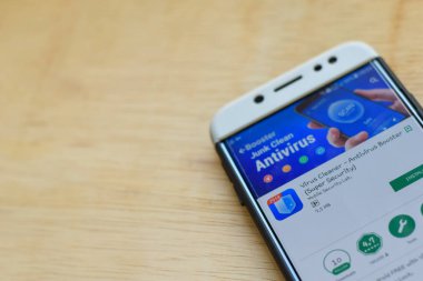 Bekasi, Batı Java, Endonezya. 3 Haziran 2019 : Virüs Temizleyici - Antivirus Booster dev uygulaması Smartphone ekranında. Süper Güvenlik Mobil Güvenlik Laboratuvarı tarafından geliştirilen bir ücretsiz web tarayıcısıdır