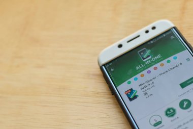 Bekasi, Batı Java, Endonezya. 3 Haziran 2019 : Smartphone ekranında Max Cleaner - Phone Cleaner & Antivirus dev uygulaması. Max Bir App Ltd tarafından geliştirilen bir freeware web tarayıcısı