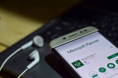 Bekasi, Batı Java, Endonezya. 5 Haziran 2019 : Akıllı Telefon ekranında Microsoft Planner dev uygulaması. Microsoft Planner, Microsoft Corporation tarafından geliştirilen ücretsiz bir web tarayıcısıdır