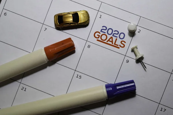 Tekst celów na białym tle kalendarza 2020. Przypomnienie lub koncepcja harmonogramu — Zdjęcie stockowe