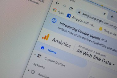 Google Analitik İnternet sitesinin ana sayfası bilgisayar ekranında. Analitik, Google LLC tarafından geliştirilen bir web tarayıcısıdır. Bekasi, 11 Temmuz 2020
