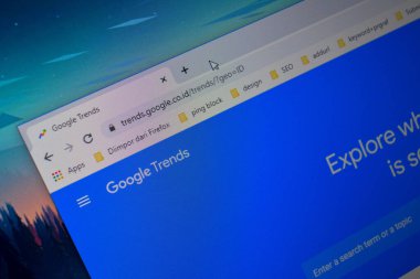 Google Trends web sitesinin ana sayfası bilgisayar ekranında. Bekasi, 21 Temmuz 2020