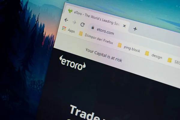 Домашняя Страница Сайта Etoro Экране Компьютера Социальная Торговая Брокерская Компания — стоковое фото
