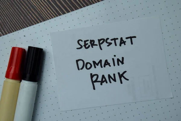 Serpstat Domain Rank Escribe Papeleo Aislado Una Mesa Madera — Foto de Stock