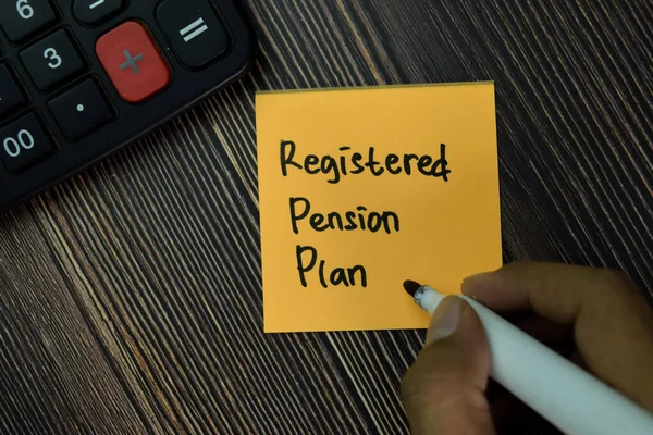 Plano Pensão Registrado Escrever Notas Pegajosas Isoladas Mesa Escritório — Fotografia de Stock