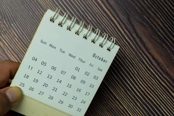 Octubre Calendario Mensual Aislado Sobre Mesa — Foto de Stock