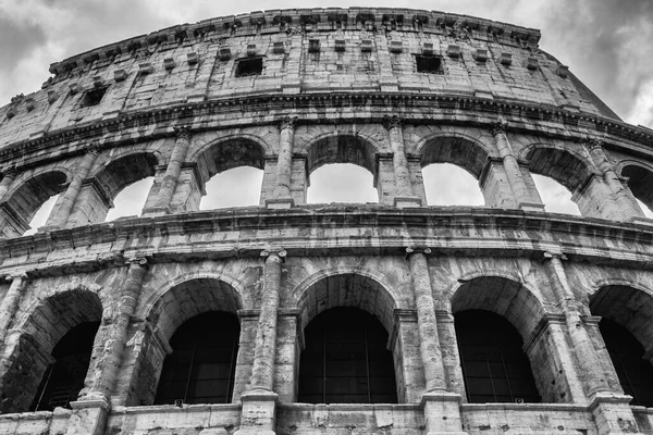 Coliseu, a grande beleza de Roma — Fotografia de Stock