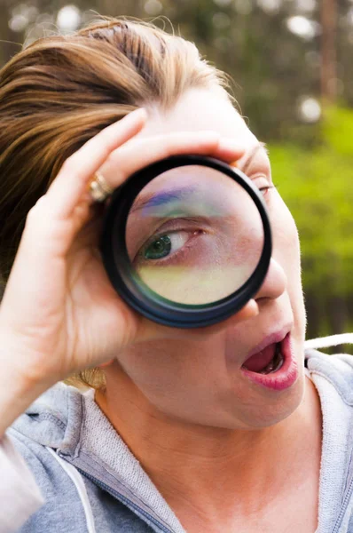 Woman Looking One Eye Magnifying Lens Disproportion Obvious Interesting Some — Stock Photo, Image