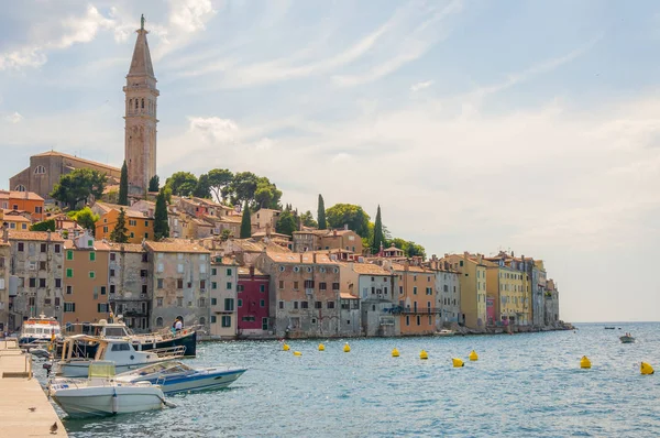 Casco Antiguo Rovinj Croacia Vista Del Paisaje Urbano Arquitectura Costera —  Fotos de Stock