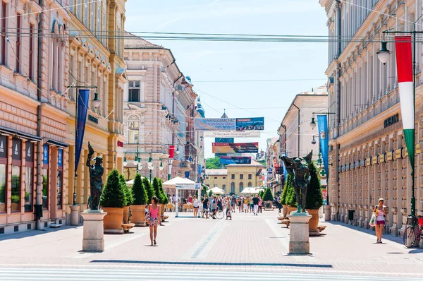 Szeged Maďarsko Června 2013 Ulice Kárász Hlavní Nejslavnější Atraktivní Pěší — Stock fotografie