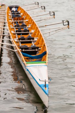 Bir kürek teknesi rekabet kürek Sporda kullanılan bir sekiz Close-up. Bu teknenin süpürme kürek ile itmek, sekiz rowers için tasarlanmıştır ve bir dümenci veya cox tarafından yönlendirilen.