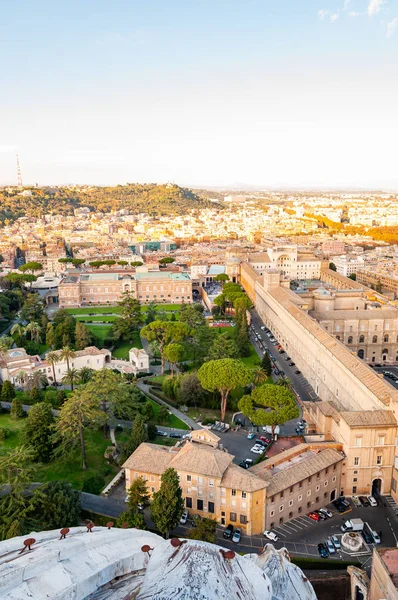 Vista Panoramica Roma Con Verdi Accoglienti Giardini Vaticani Edifici Museali — Foto Stock