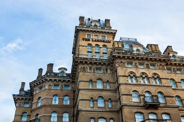 London United Kingdom September 2017 Classic Facade Building Decorated Arcs — Stock Photo, Image