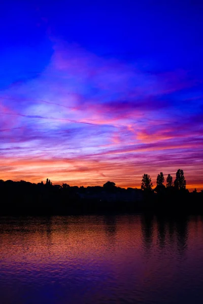 Atemberaubender Sonnenuntergang Über Dem See — Stockfoto