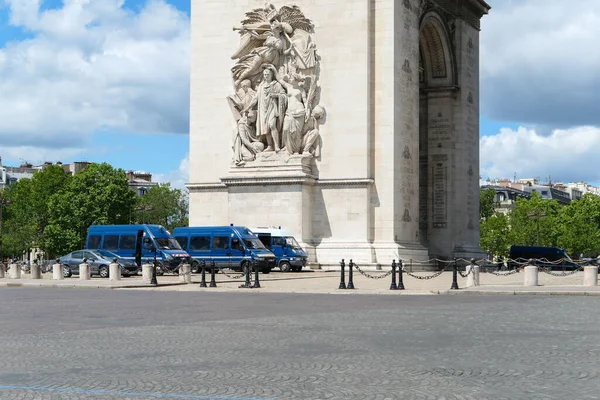 Paris Fransa Haziran 2020 Yılı Jandarma Araçları Turistik Yerleri Gözetlemek — Stok fotoğraf