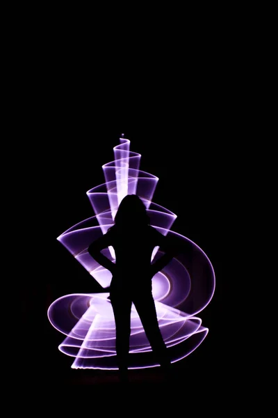 Silueta Una Mujer Con Luz Led Forma Abstracta Curvada Hecha — Foto de Stock