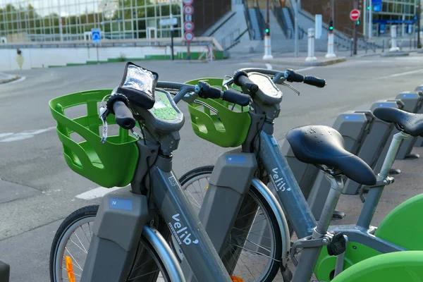 フランス 10月4日 2020年 Velibレンタルステーション 行電気アシスト自転車 汚染に対する生態学的代替 都市交通 — ストック写真