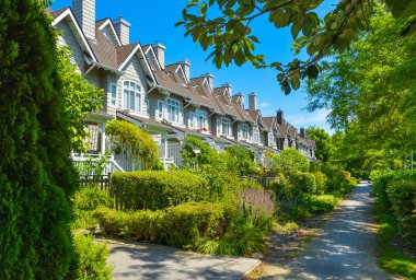 Vancouver, İngiliz Columb güneşli bir günde Konut townhouses
