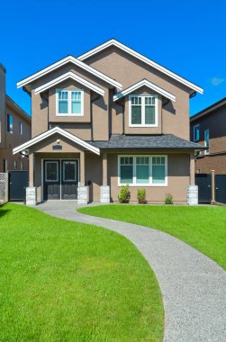 Vancouver, Briti beton yolu ile yeni küçük aile evi