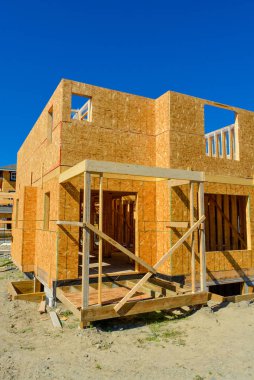 Yepyeni aile evi yapım aşamasında.