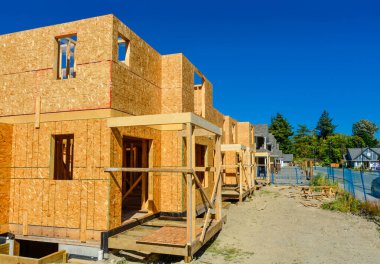 Yepyeni aile evi yapım aşamasında.