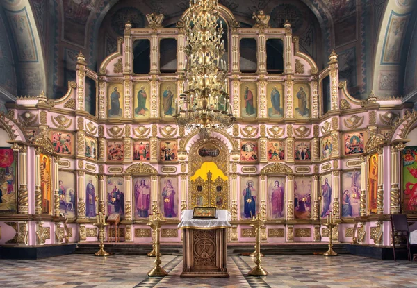 Rússia, Ryazan 1 Fev 2019 - Interior da Igreja Ortodoxa, altar, iconostase, à luz natural — Fotografia de Stock