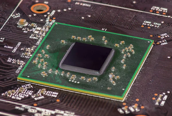Closeup integrovaný polovodičový mikročip a mikroprocesor na plavidle — Stock fotografie