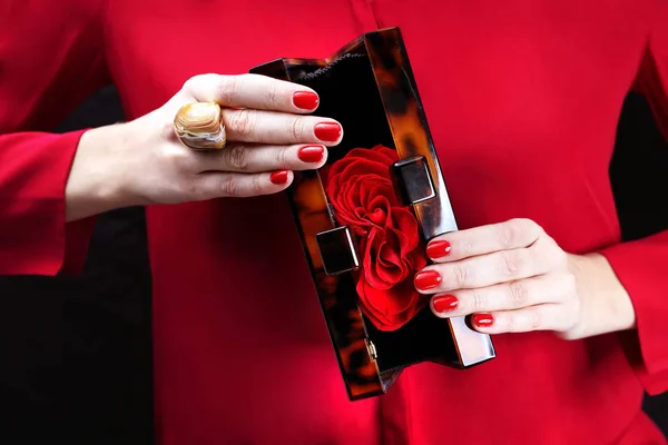 Mulher Vermelho Manicure Vermelho — Fotografia de Stock