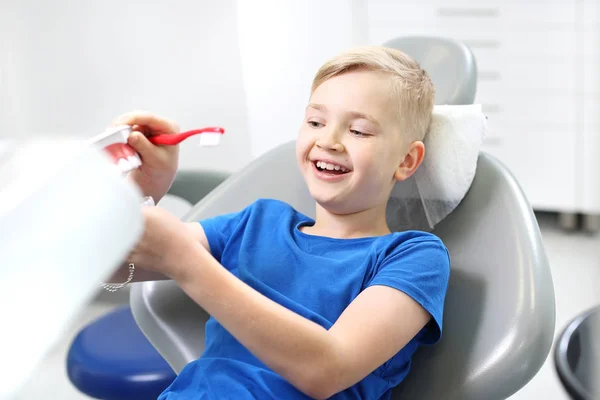 Enfant Chez Dentiste Brossage Adéquat Des Dents Enfant Chez Dentiste — Photo