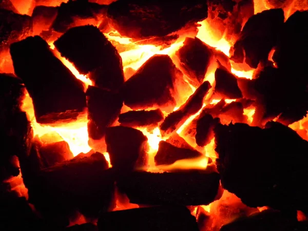 Rozżarzonych Węglach Gorącego Pieca — Zdjęcie stockowe