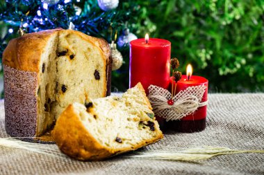 Geleneksel şekerlenmiş meyve Noel panettone