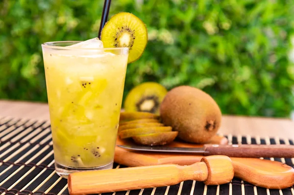 Brasilianische Traditionelle Erfrischende Caipirinha — Stockfoto