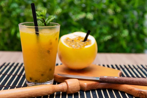 Läckra Typiska Brasilianska Maracuja Drink — Stockfoto