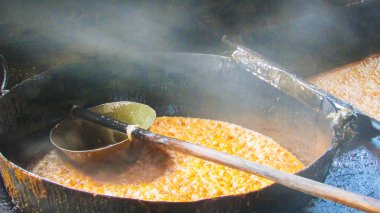 büyük enstrüman pekmez rapadura ana madde kaynar pekmez effervido ve mechido trasnferido variso pachas işlemi sırasında içinde