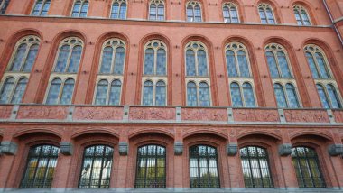 Berlin 'deki Kızıl Belediye Binası