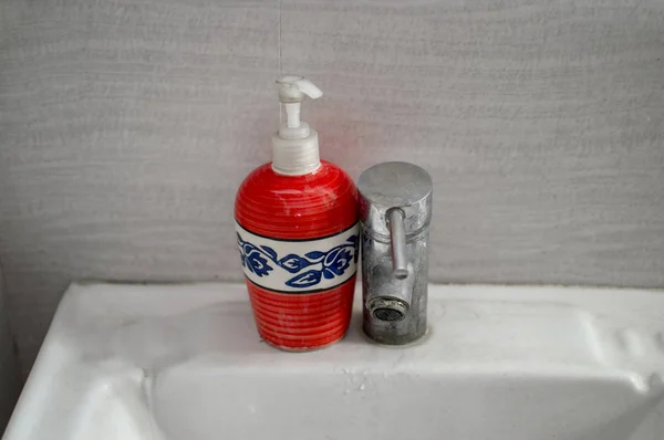 Dozownik Mydła Kolorowe Łazienki — Zdjęcie stockowe