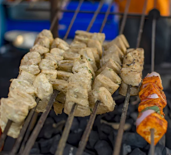 Tikka Soja Kebabs Queijo Bife Carvão Vegetal — Fotografia de Stock