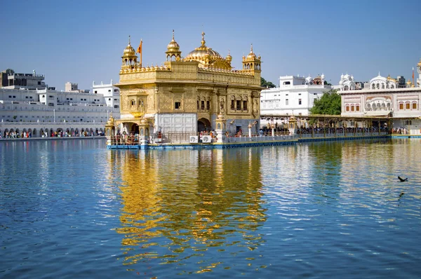 Holy Sight Golden Temple Its Reflection Blue Water — Stock Photo, Image