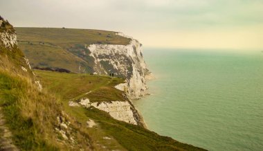 Su ve kireç ile Seven Sisters Beyaz Cliffs Güney Doğu İngiltere