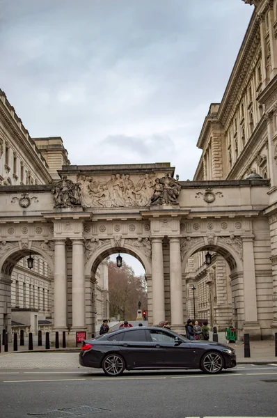 A Charles utcai palota Londonban és autóval kívül — Stock Fotó