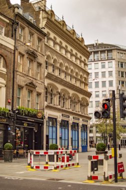 Düşük pencereli Londra eski kısmı