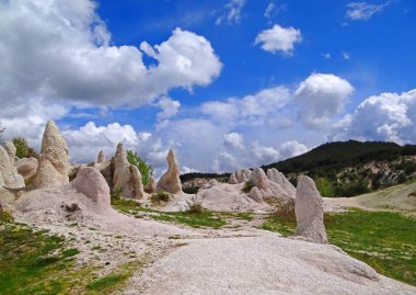Doğal olay, Bulgaristan yakınındaki taş düğün