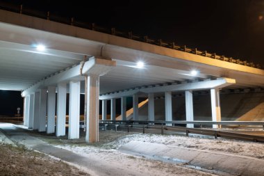 İnşaat köprü ışık mavi ulaşım gece mimari