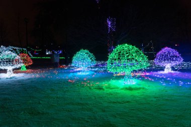 Mantar parlayan Noel Işık dekorasyon